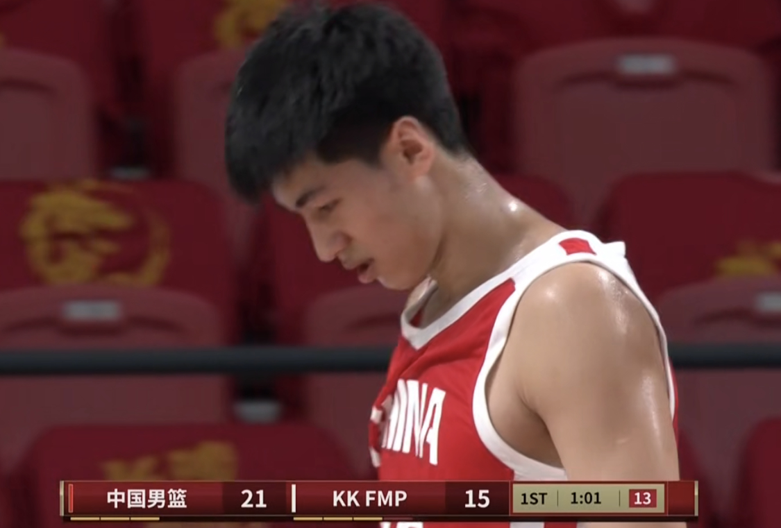 罗德里:佛得角整场比赛都在防守,甚至连中场都过不去 罗德里:佛得角整场比赛都在防守,甚至连中场都过不去