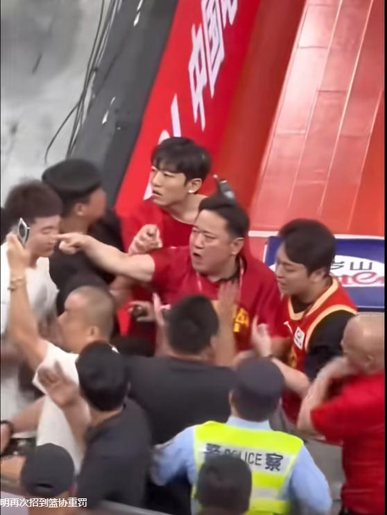 学霸港姐王嘉慧晒美照 颜值体态双在线气质出众 学霸港姐王嘉慧晒美照 颜值体态双在线气质出众