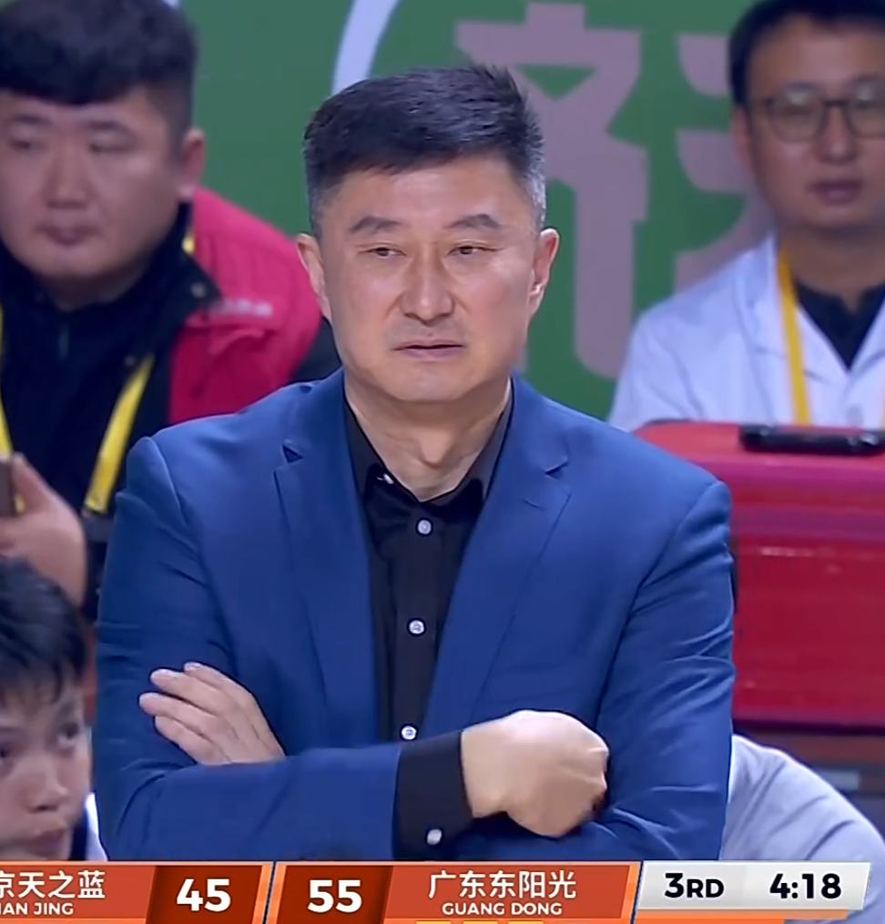 华体会体育罗马诺：纽卡接近签下阿贾克斯18岁中场斯图尔，总价超2500万欧