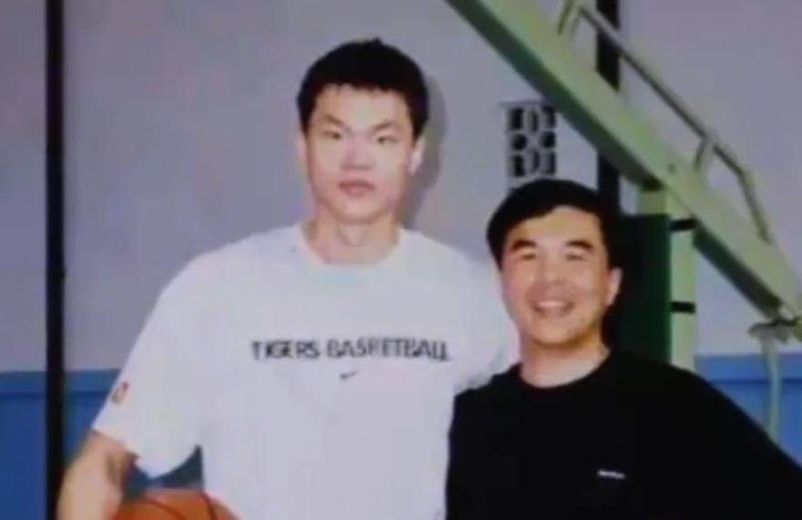 马刺侧翼大将:听他们在我们主场庆祝真的很难受,但我们会回来的 马刺侧翼大将:听他们在我们主场庆祝真的很难受,但我们会回来的