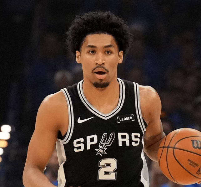 华体会体育绝妙，湖人队新阵容被NBA评论员比尔·西蒙斯起绰号“Snowtime”