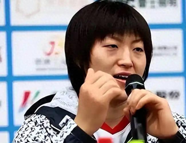 华体会体育库里发文祝贺前助教布朗：尼克斯53年首冠背后的师徒情