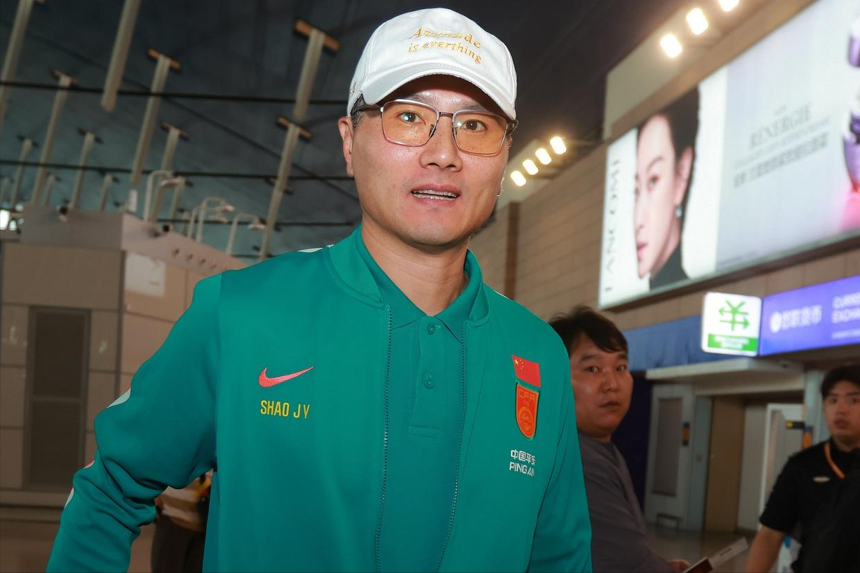 美媒扎心福克斯,米奇也被质疑!文班若想争冠,马刺要做出3改变 美媒扎心福克斯,米奇也被质疑!文班若想争冠,马刺要做出3改变