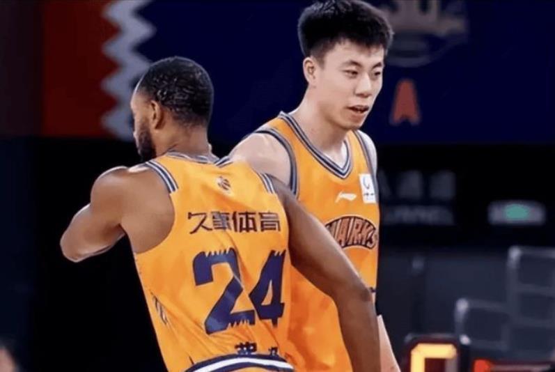 华体会体育老鹰4年长约签下次轮秀,他确实是拿到了自己想要的合同? 华体会体育老鹰4年长约签下次轮秀,他确实是拿到了自己想要的合同?