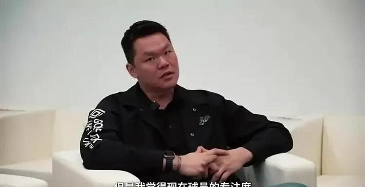 华体会体育G5尼克斯胜马刺夺冠!球员评价:2人优秀,4人及格,4人低迷 华体会体育G5尼克斯胜马刺夺冠!球员评价:2人优秀,4人及格,4人低迷