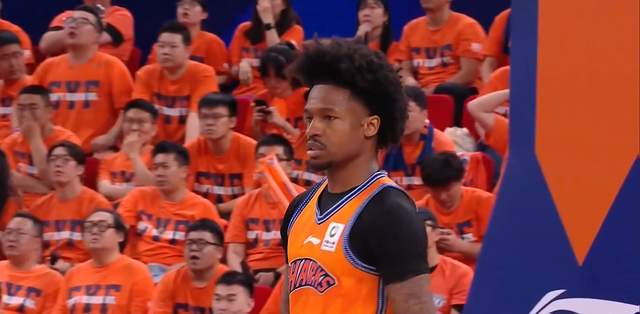 华体会体育尼克斯夺冠装备销售额创全体育史纪录 前12小时订单超老鹰超级碗峰值
