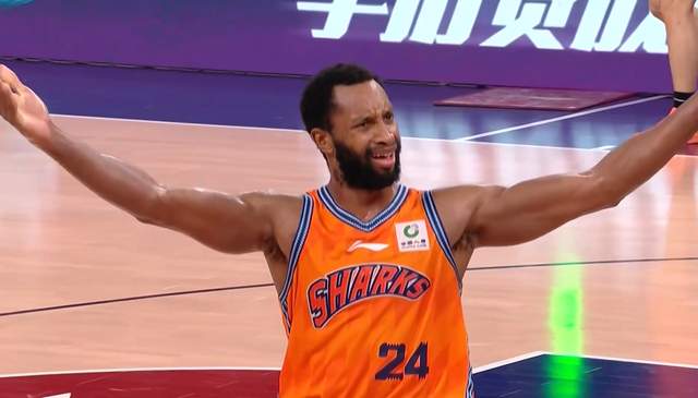 NBA总决赛G5裁判名单揭晓:阵容构成对主队马刺有利? NBA总决赛G5裁判名单揭晓:阵容构成对主队马刺有利?