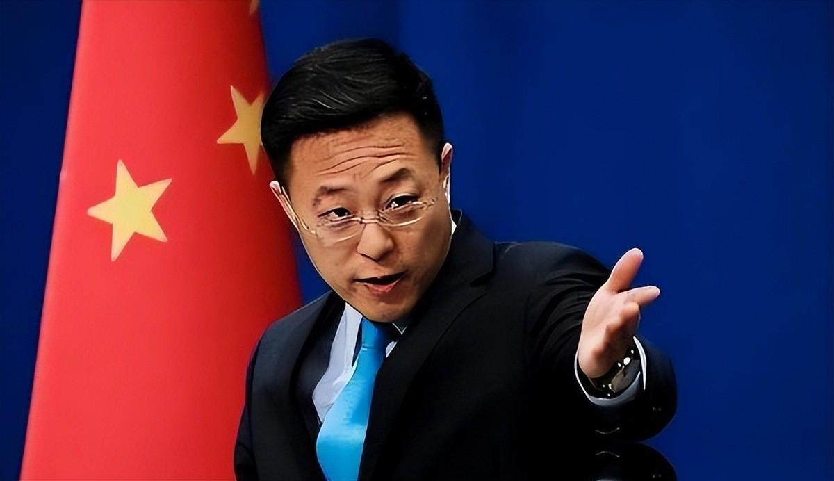 斯马特大概率跳出530万合同,东契奇亲手招募的防守搭档或将离队 斯马特大概率跳出530万合同,东契奇亲手招募的防守搭档或将离队