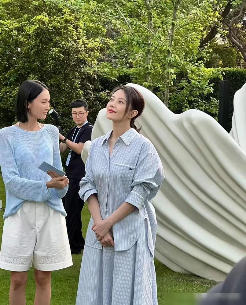 至于吗?马刺老板儿子社媒评论,提醒福克斯妻子即将卷铺盖走人 至于吗?马刺老板儿子社媒评论,提醒福克斯妻子即将卷铺盖走人