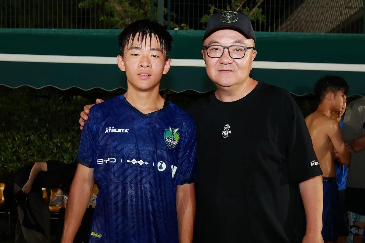 学霸港姐王嘉慧晒美照 颜值体态双在线气质出众 学霸港姐王嘉慧晒美照 颜值体态双在线气质出众